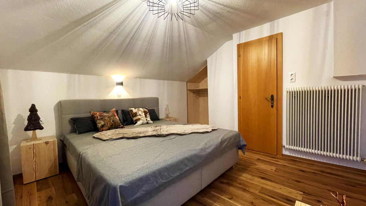 one of 7 bedrooms one of 7 bedrooms